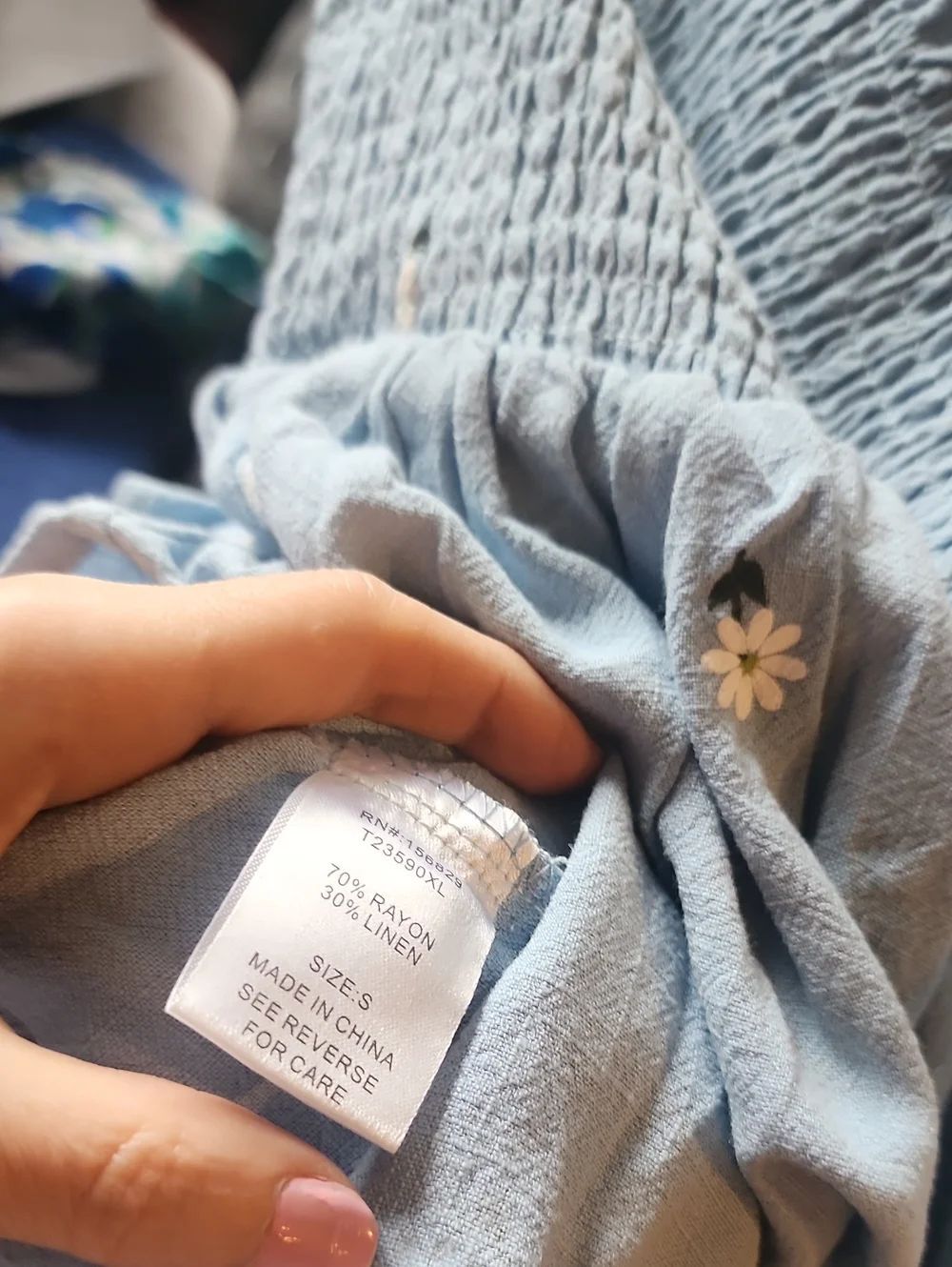 Light Blue Puff Sleeve Smocked Top with Daisy Embroidery - Picture 5 of 6